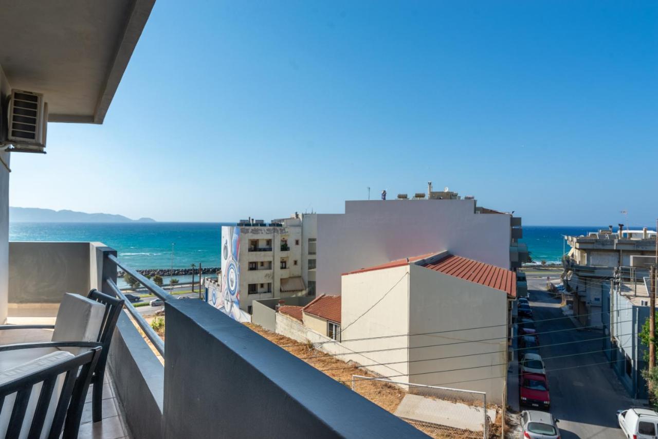 Spacious House With Seaview Iraklio
